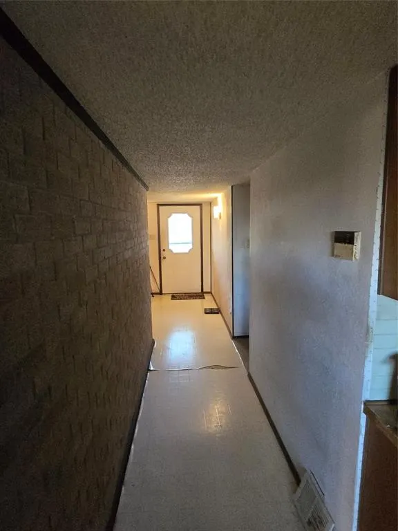 2605 Royal Oaks Drive