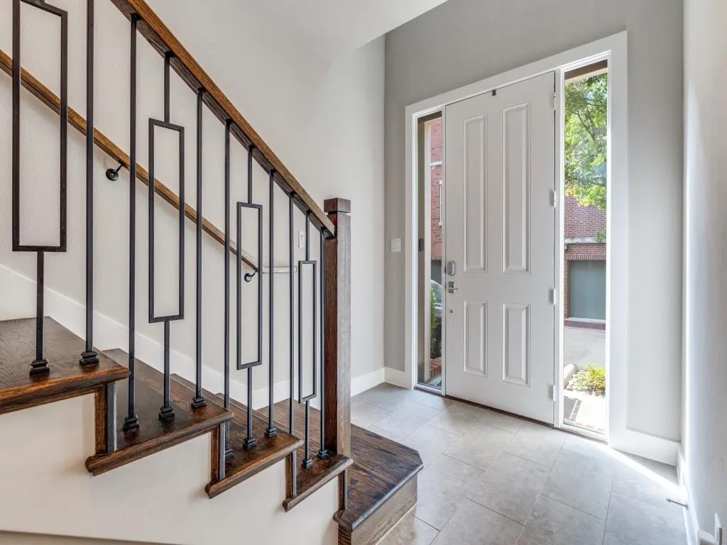 7700 Eastern Avenue, #206