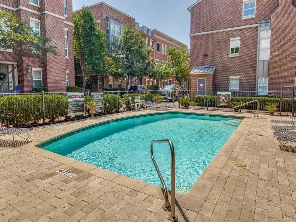 7700 Eastern Avenue, #206
