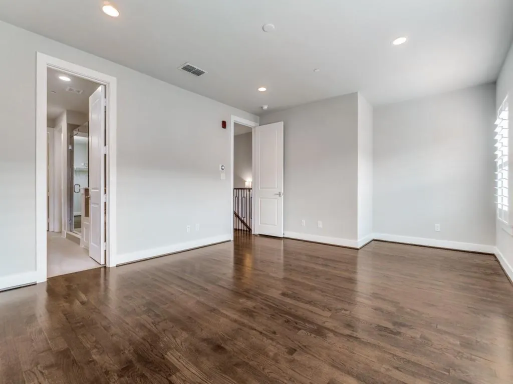 7700 Eastern Avenue, #206