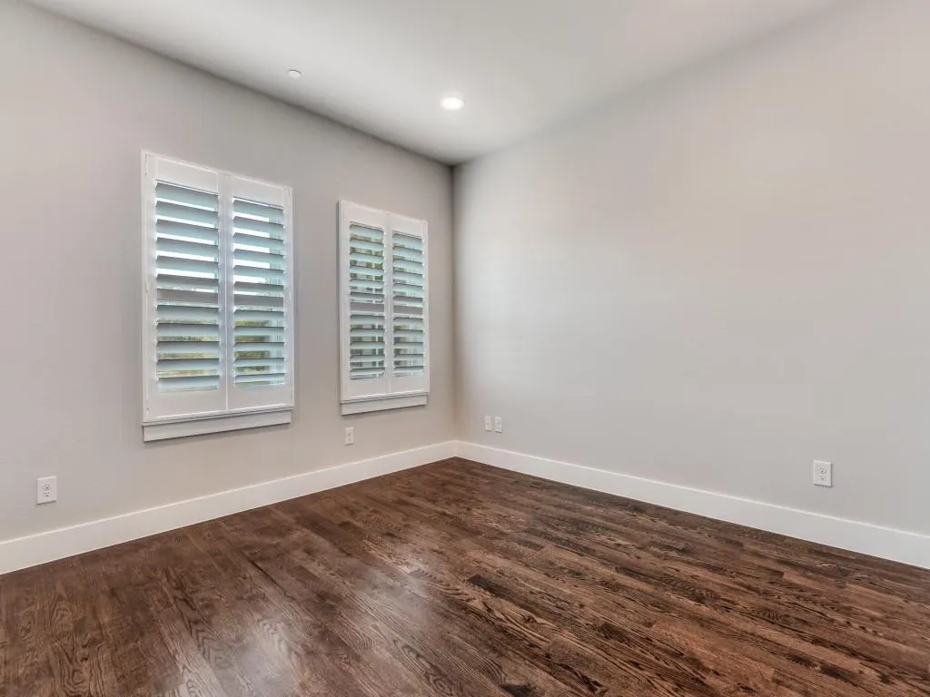 7700 Eastern Avenue, #206