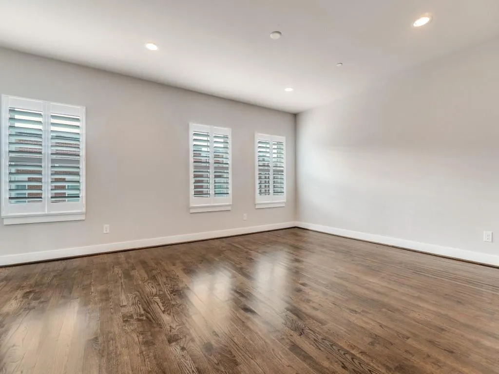 7700 Eastern Avenue, #206
