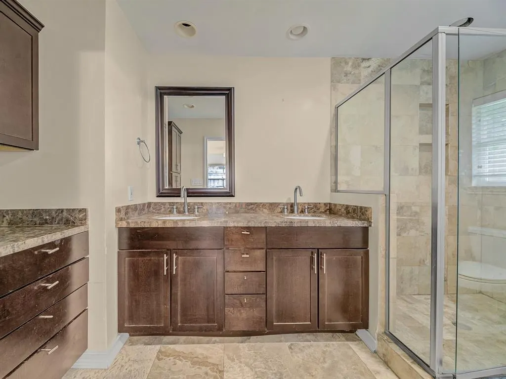 6537 Linden Lane