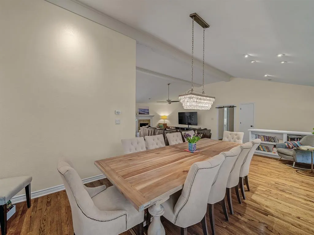 6537 Linden Lane