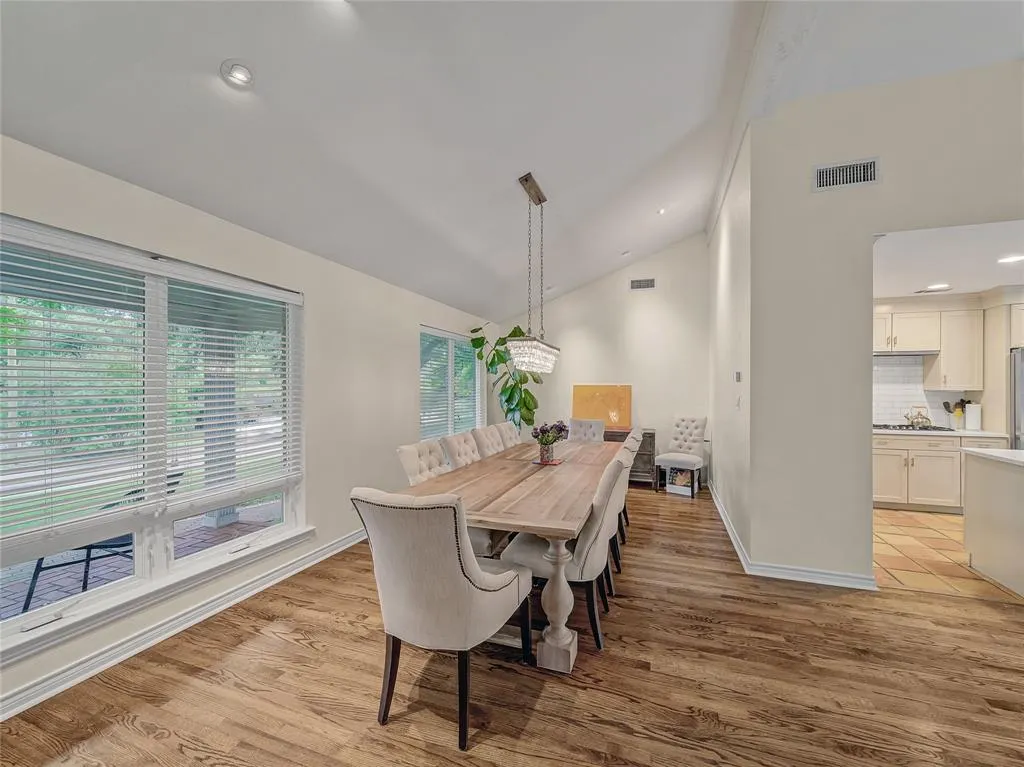 6537 Linden Lane