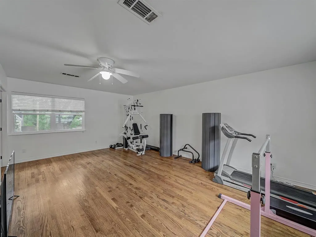 6537 Linden Lane
