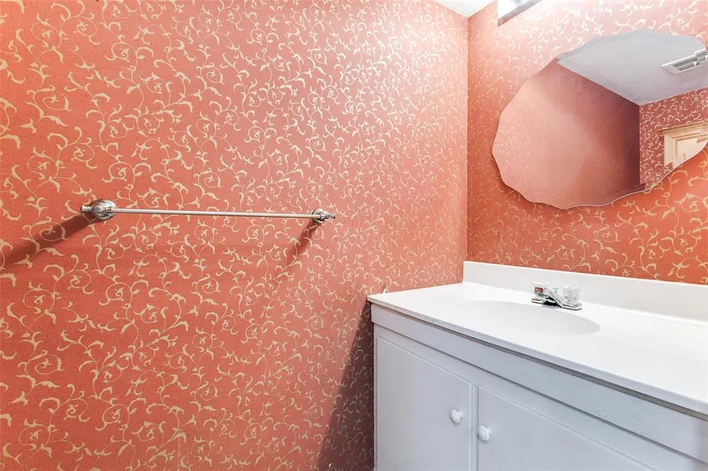 7526 W Northwest Highway, #2