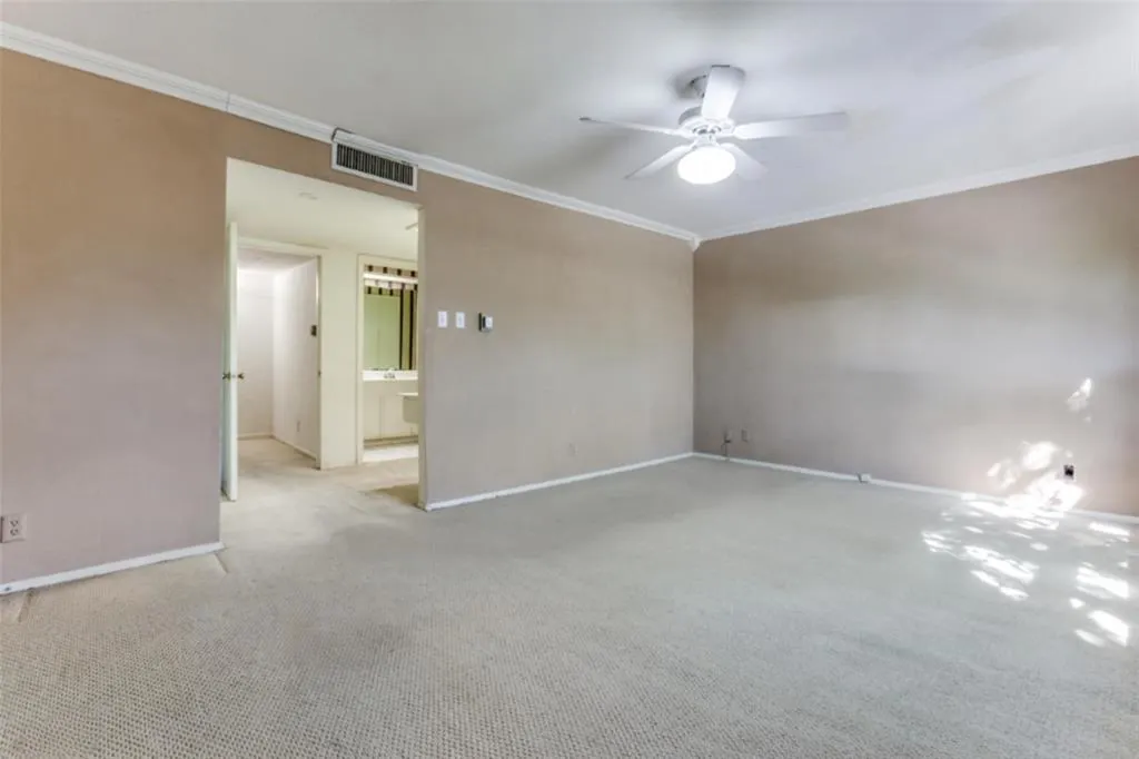 7526 W Northwest Highway, #2