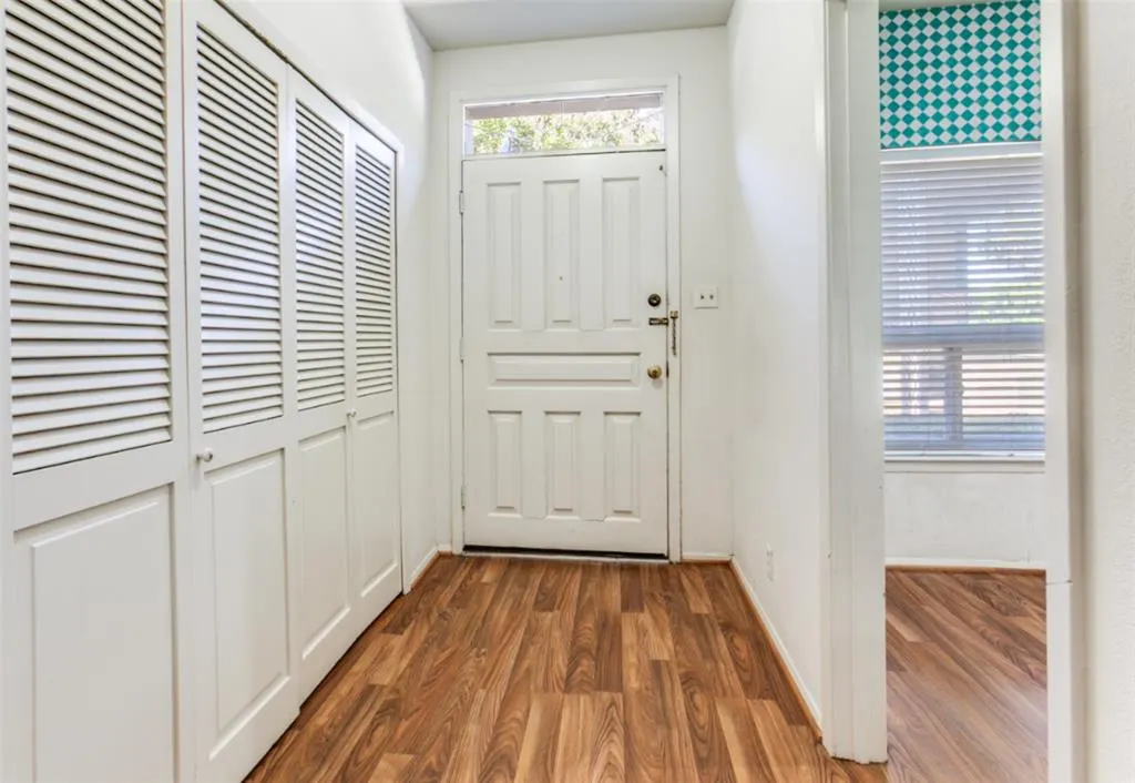 7526 W Northwest Highway, #2