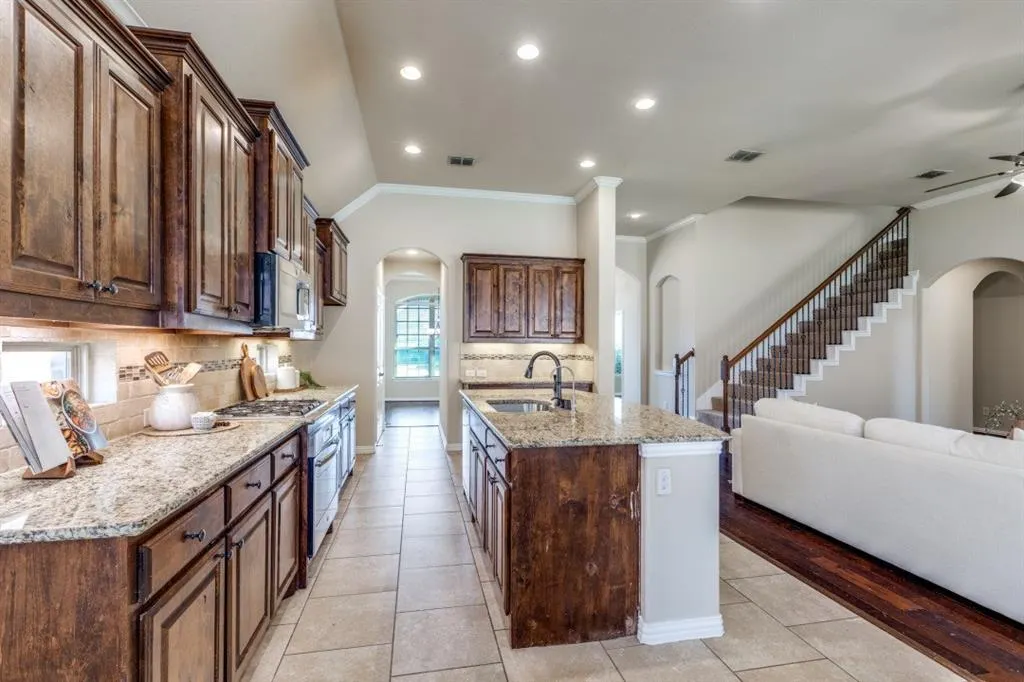 9650 Amberwoods Lane