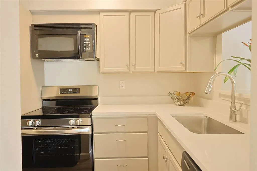5757 E University Boulevard, #22F
