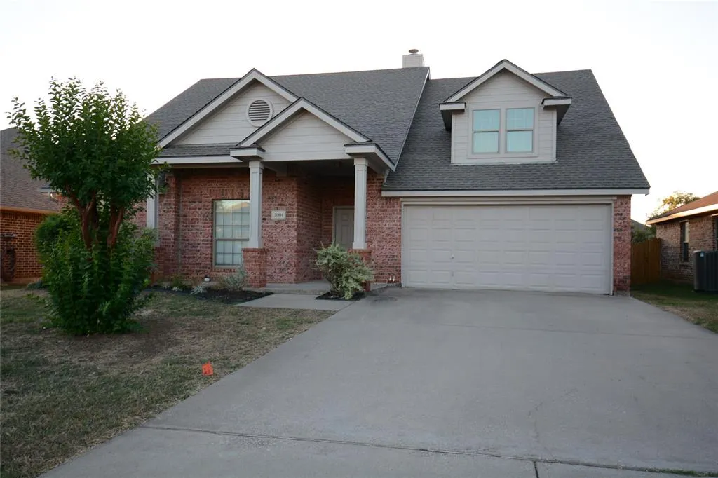3004 Glenwood Court