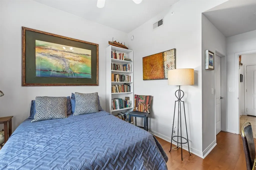 3225 Turtle Creek Boulevard, #820