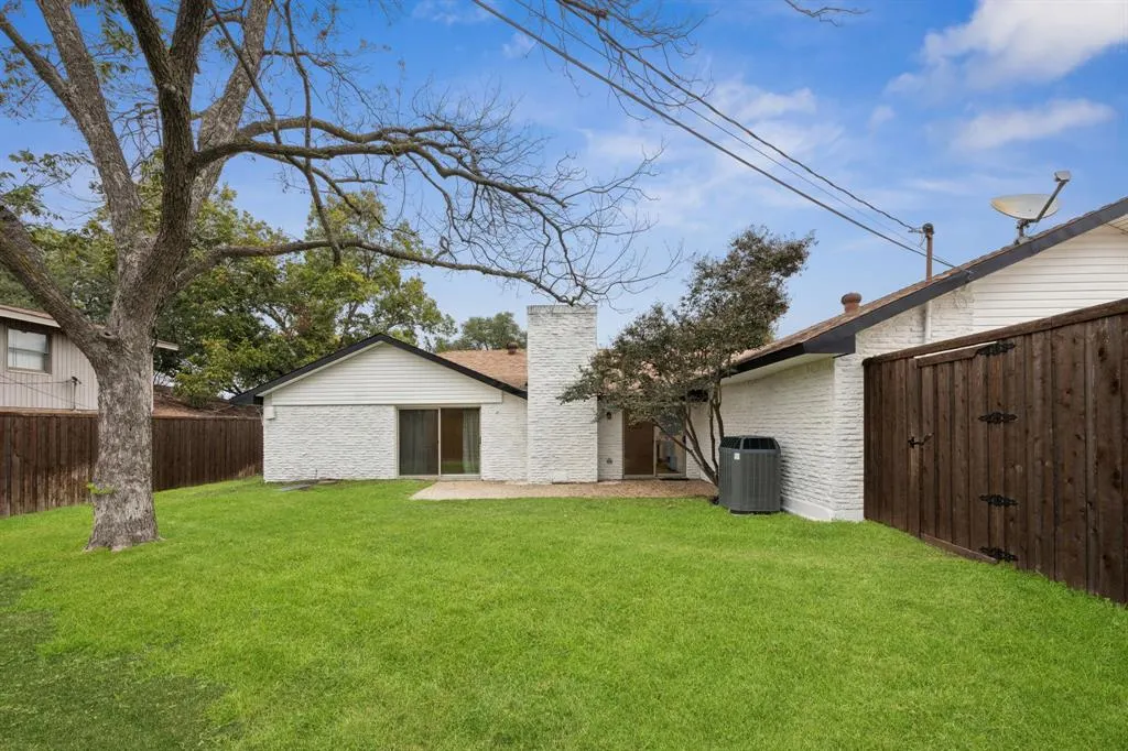 6724 Winterwood Lane