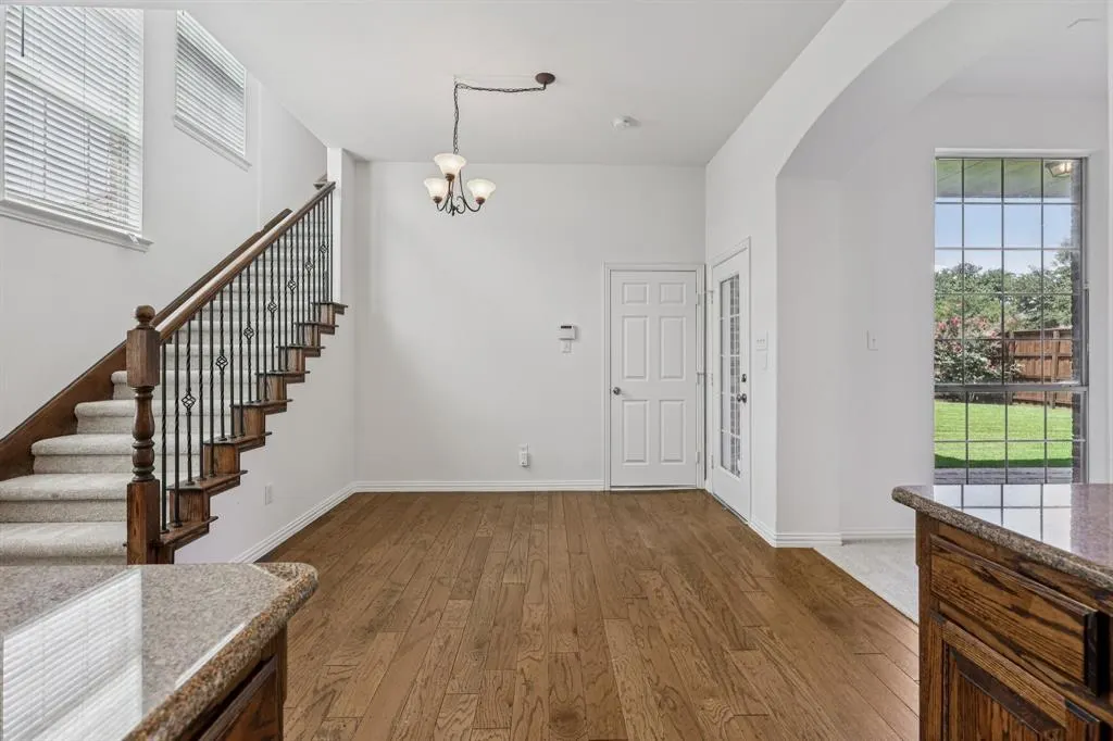 11295 Apple Valley Drive