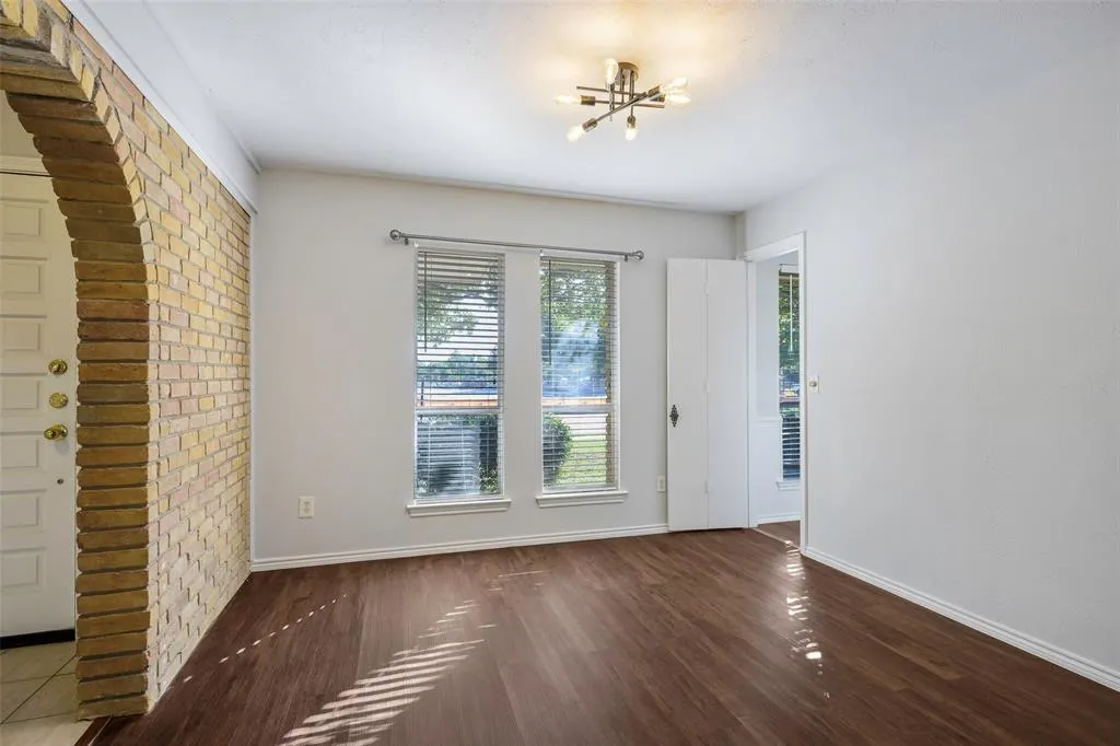 2609 Pinehurst Drive