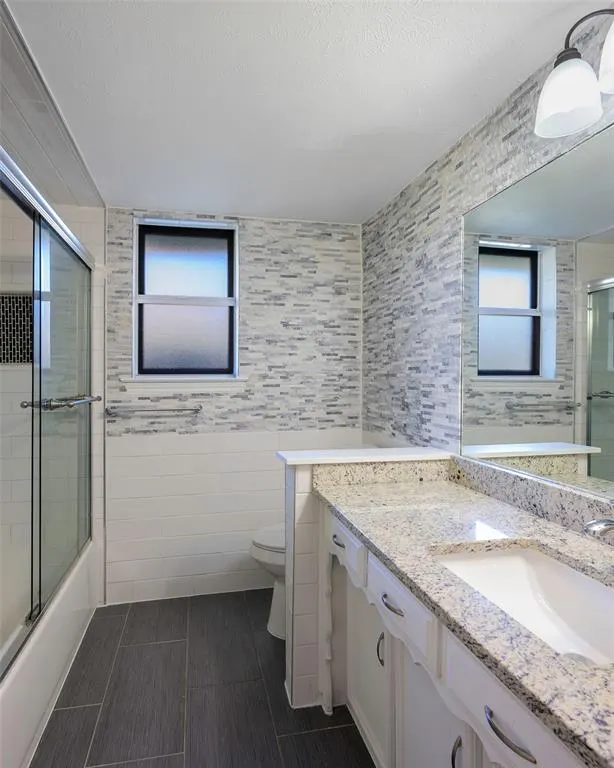 2609 Pinehurst Drive