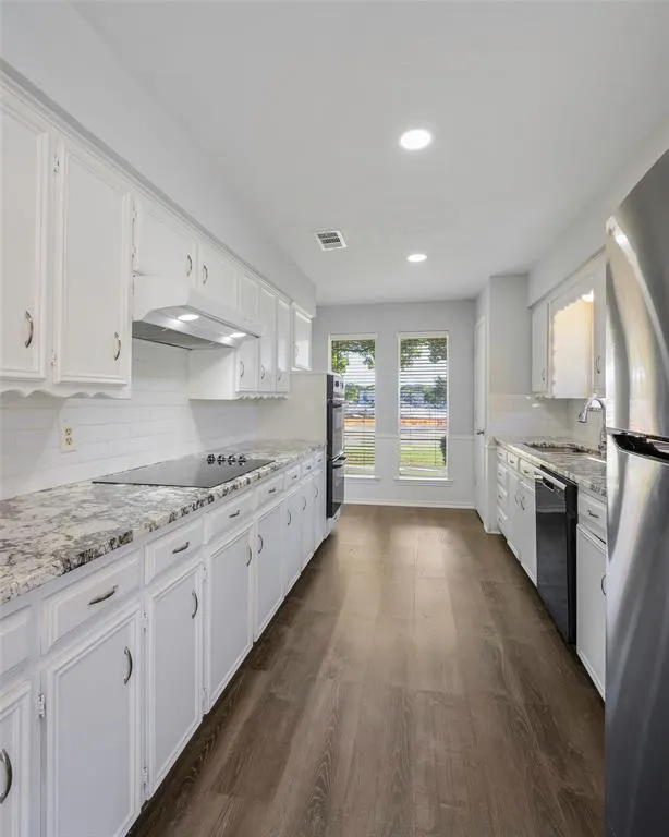 2609 Pinehurst Drive