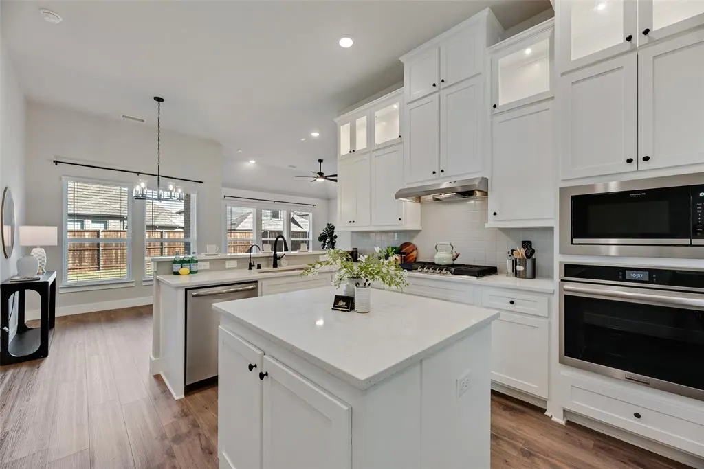 6237 White Creek Drive
