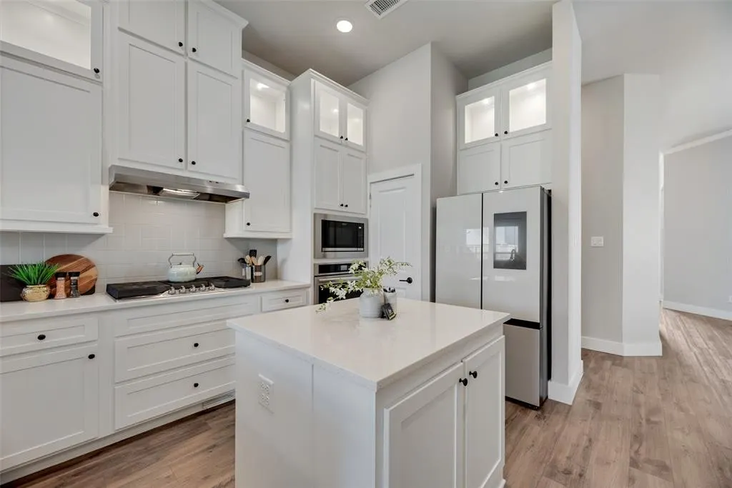 6237 White Creek Drive