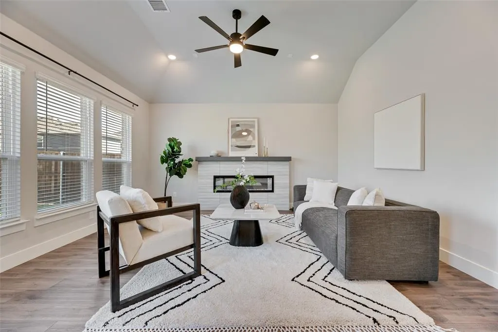 6237 White Creek Drive