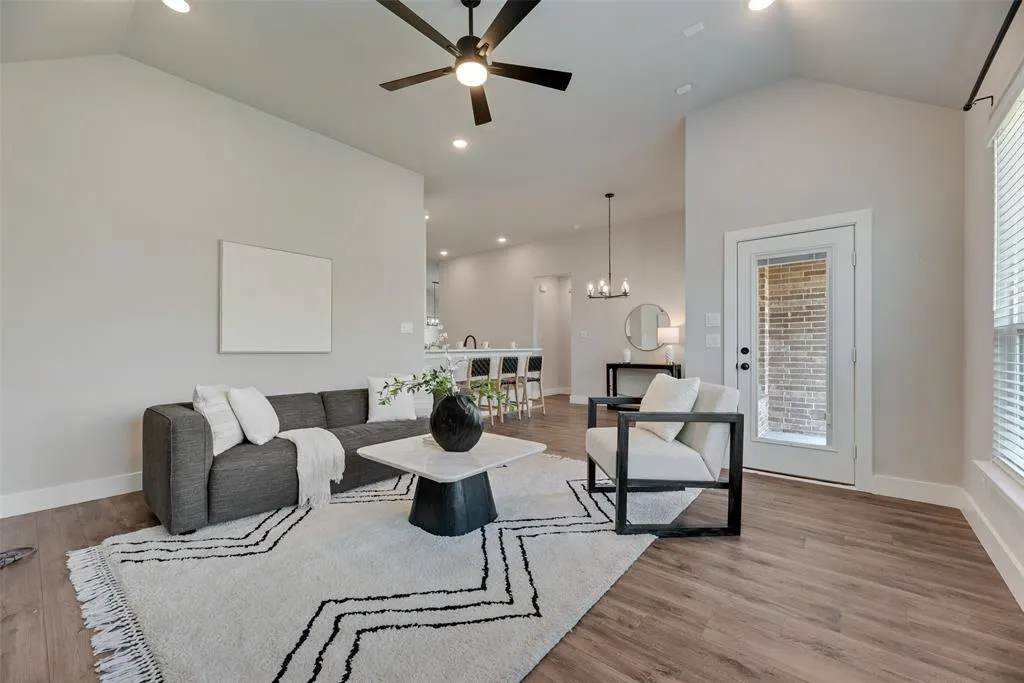 6237 White Creek Drive