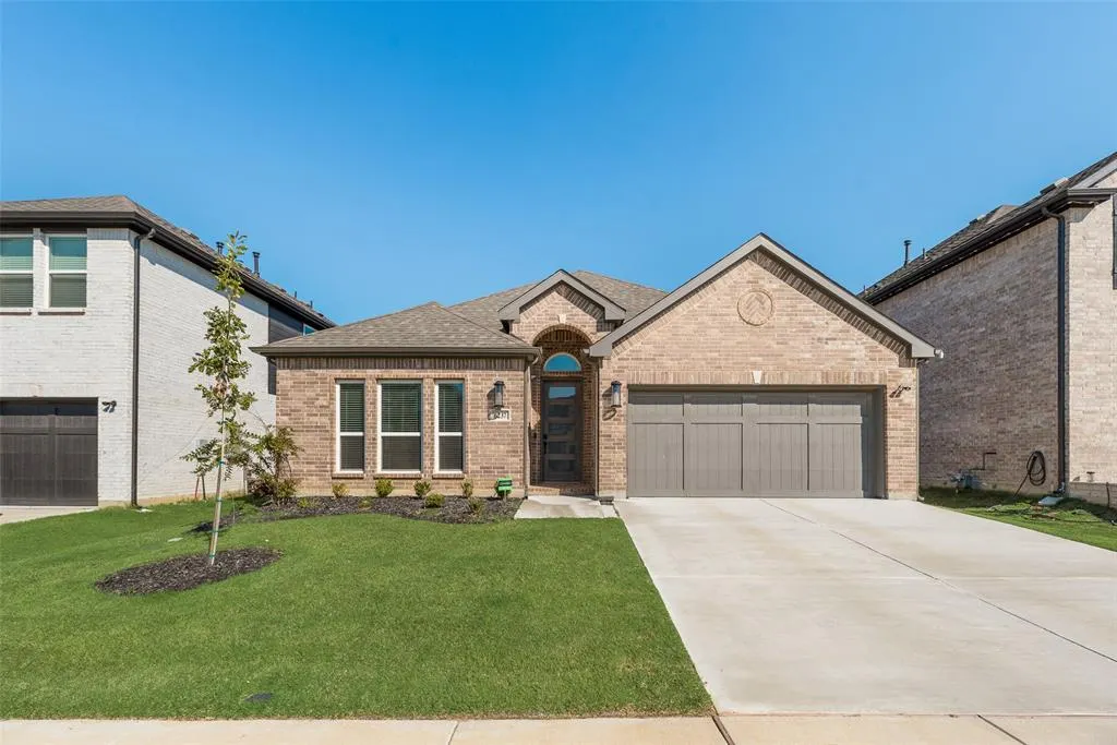 6237 White Creek Drive