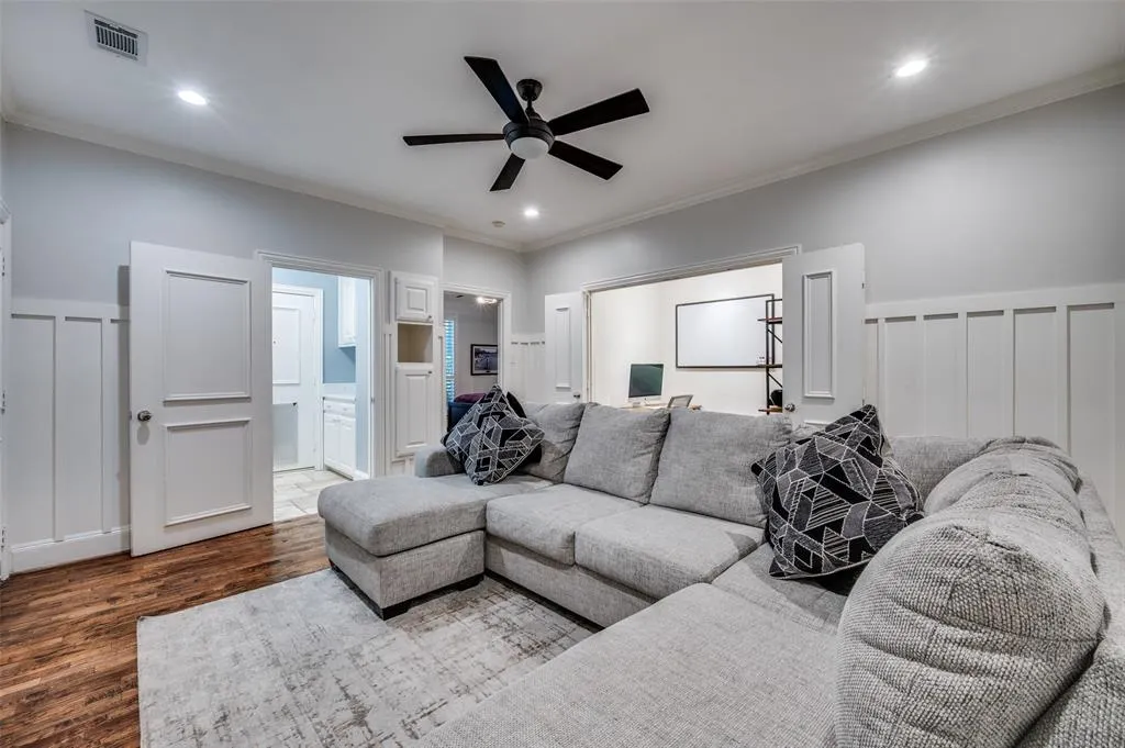 4632 Pine Valley Drive