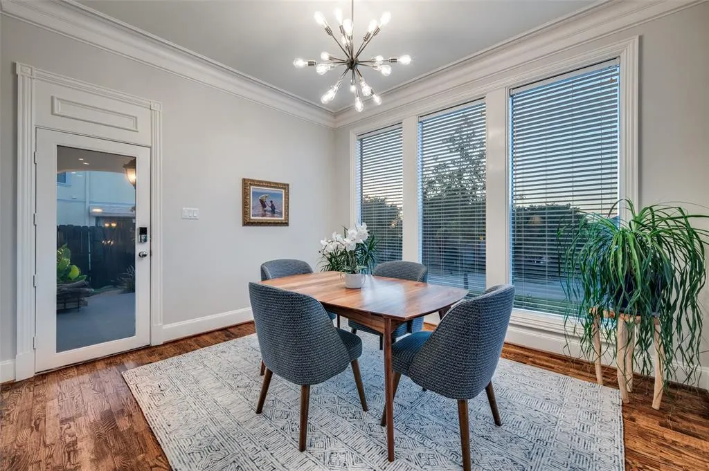 4632 Pine Valley Drive