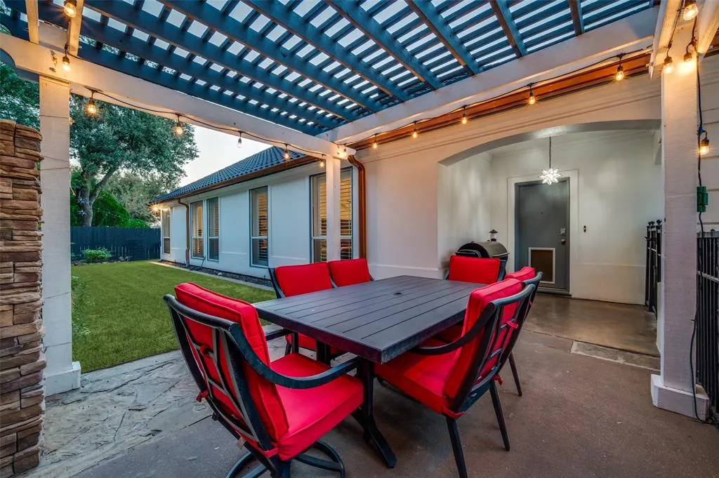 4632 Pine Valley Drive