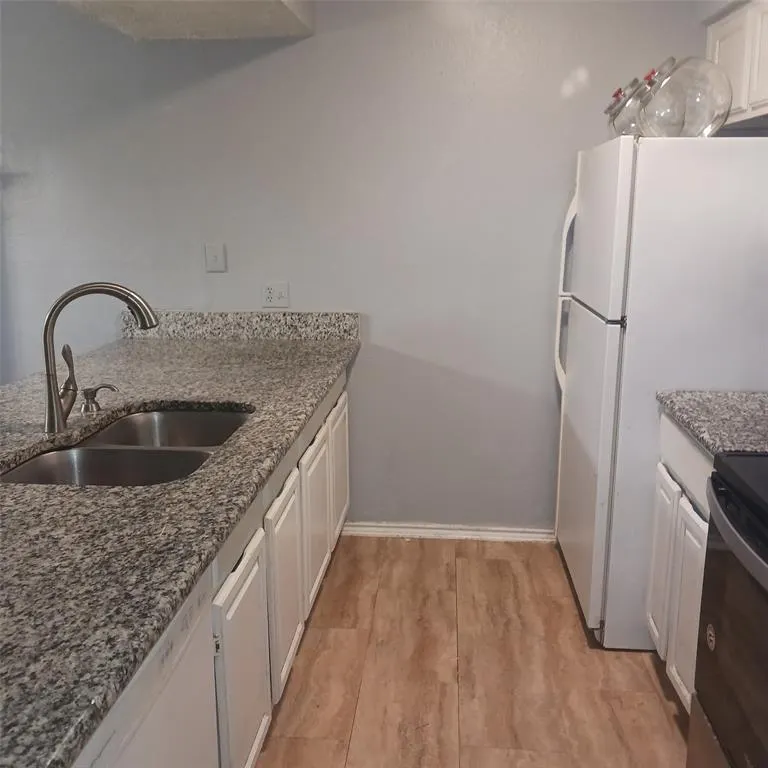 5750 Phoenix Drive, #33