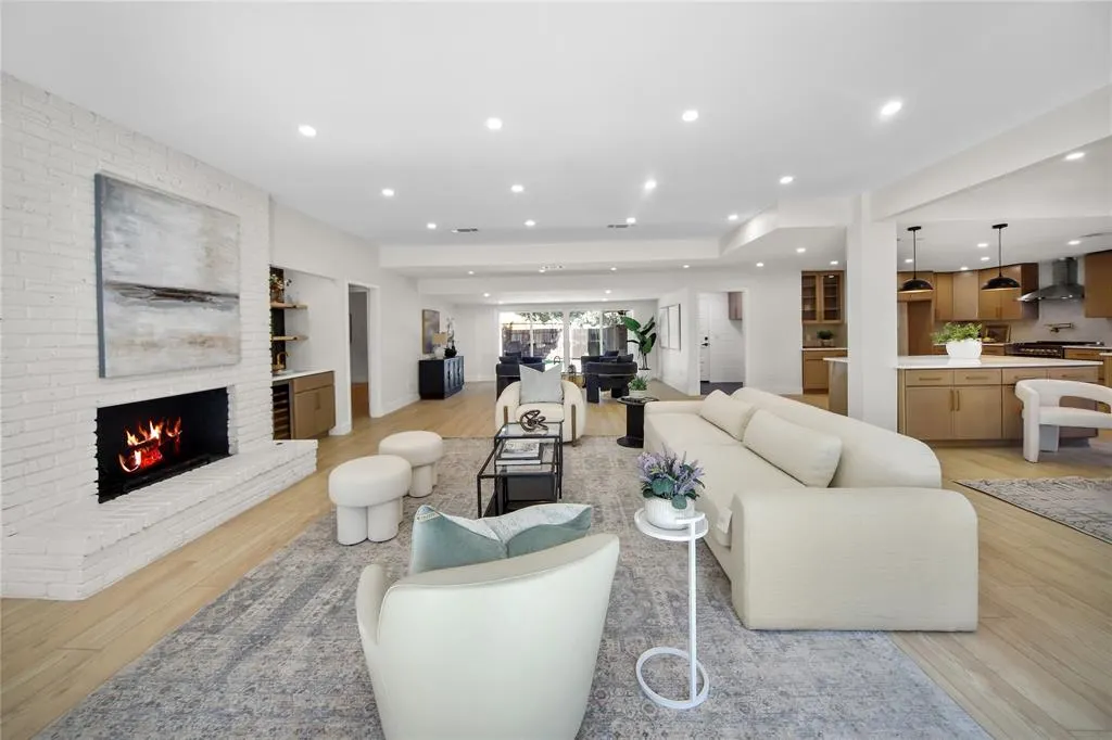6029 Daven Oaks Drive