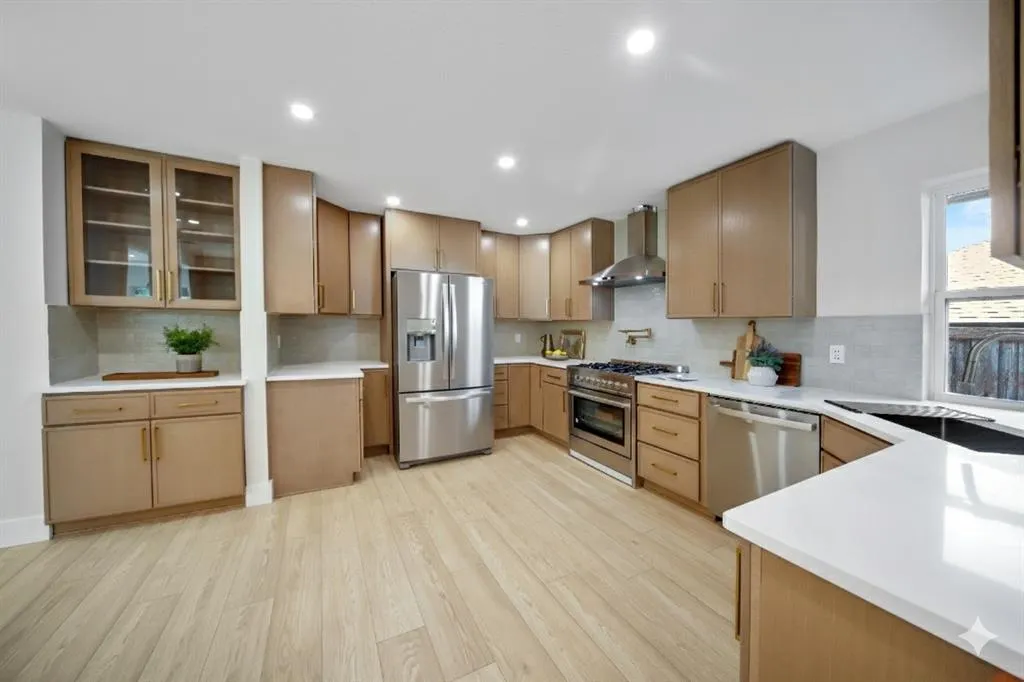 6029 Daven Oaks Drive