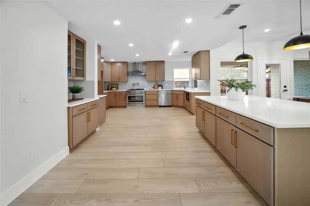 6029 Daven Oaks Drive