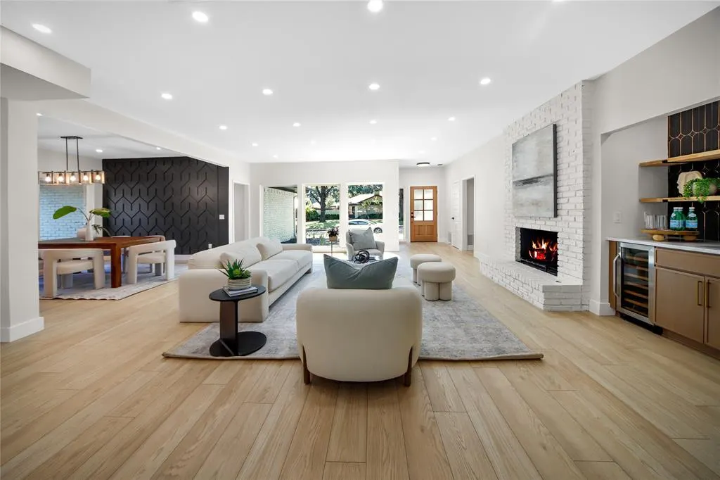 6029 Daven Oaks Drive