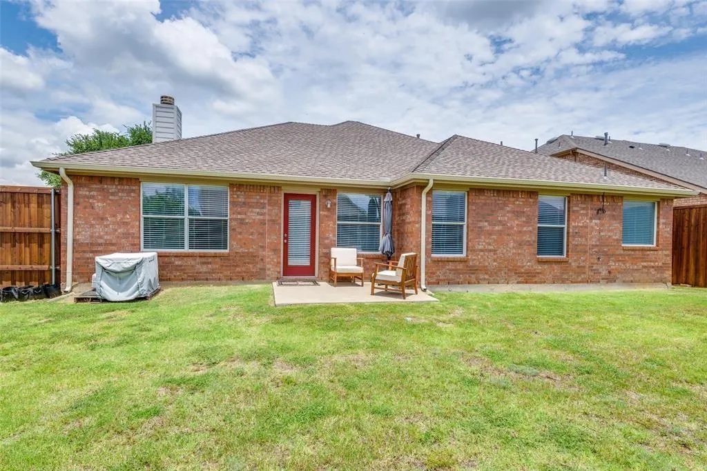 3032 Lakefield Drive