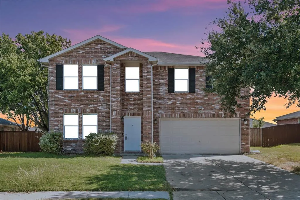 2613 S Wavecrest Court