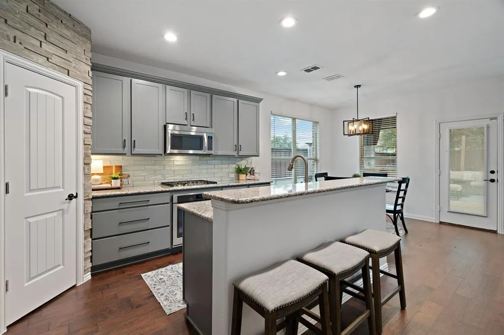 2605 Calmwater Drive