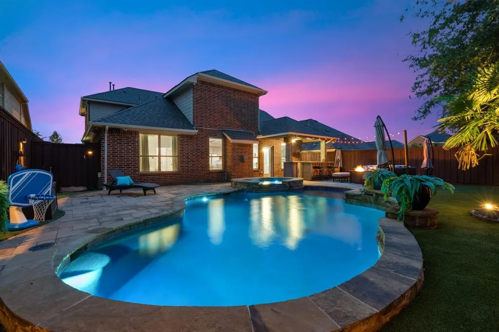 2605 Calmwater Drive