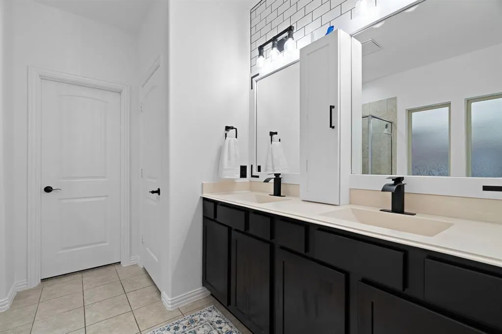 2605 Calmwater Drive