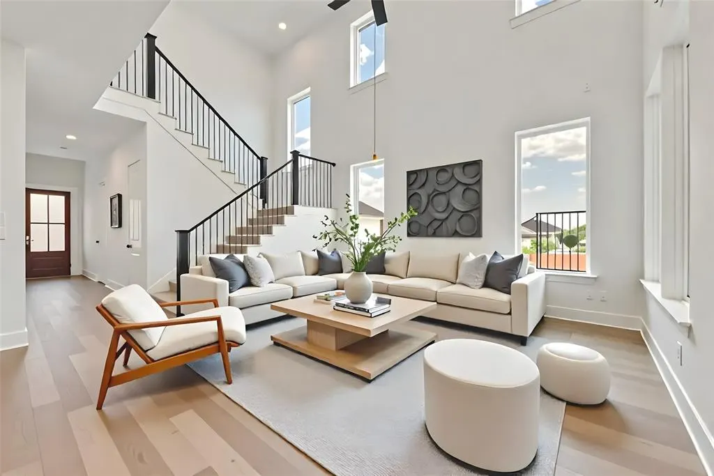 312 Kite Street