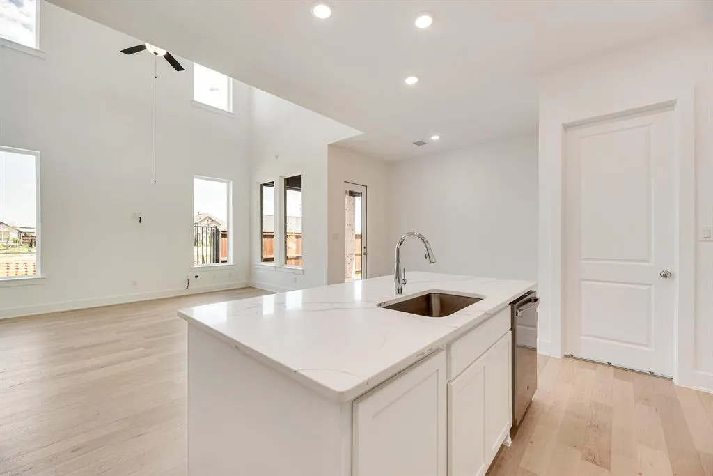 312 Kite Street