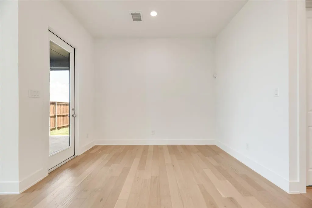 312 Kite Street