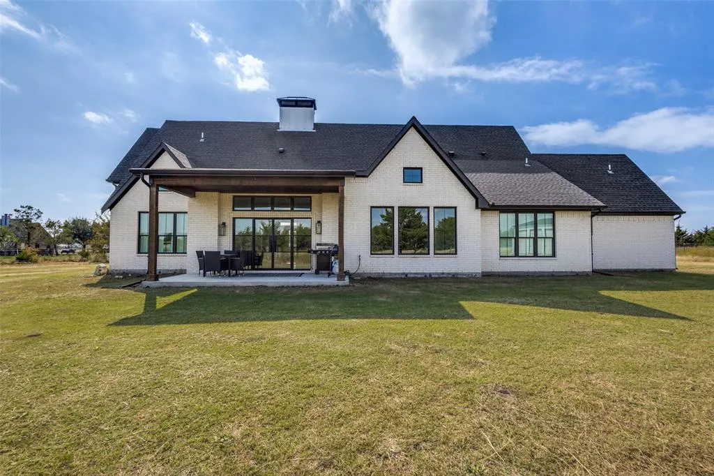 5919 County Road 408