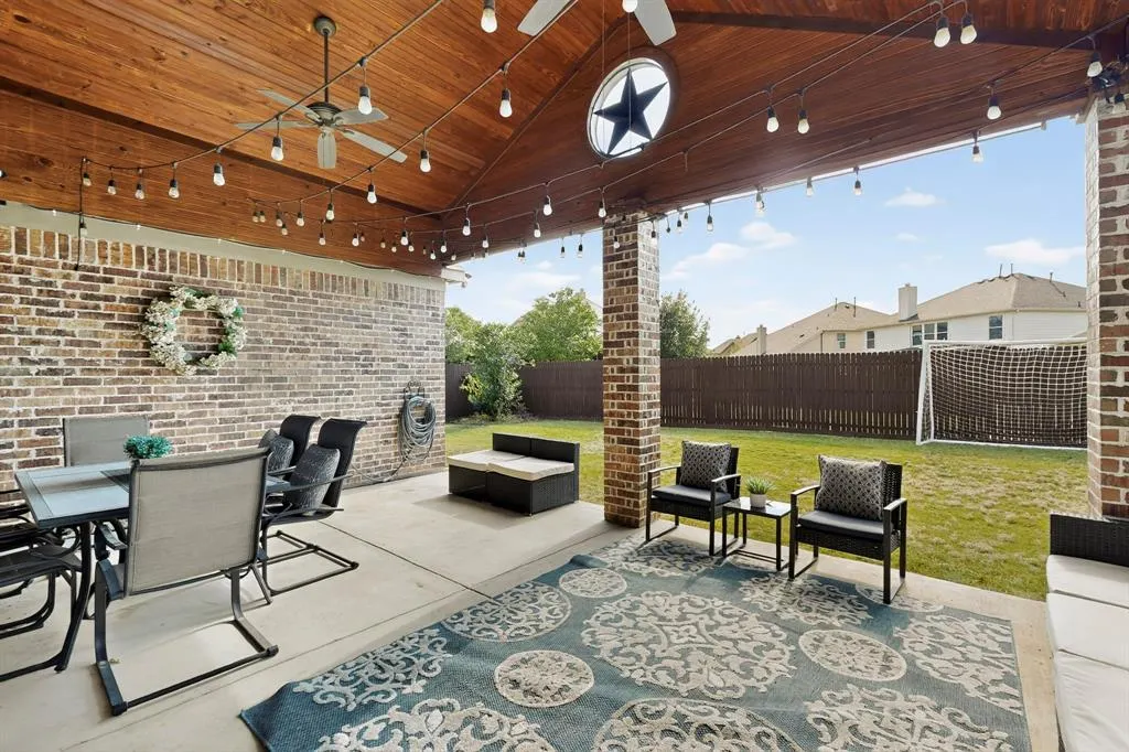 2298 Peaceful Pointe Drive