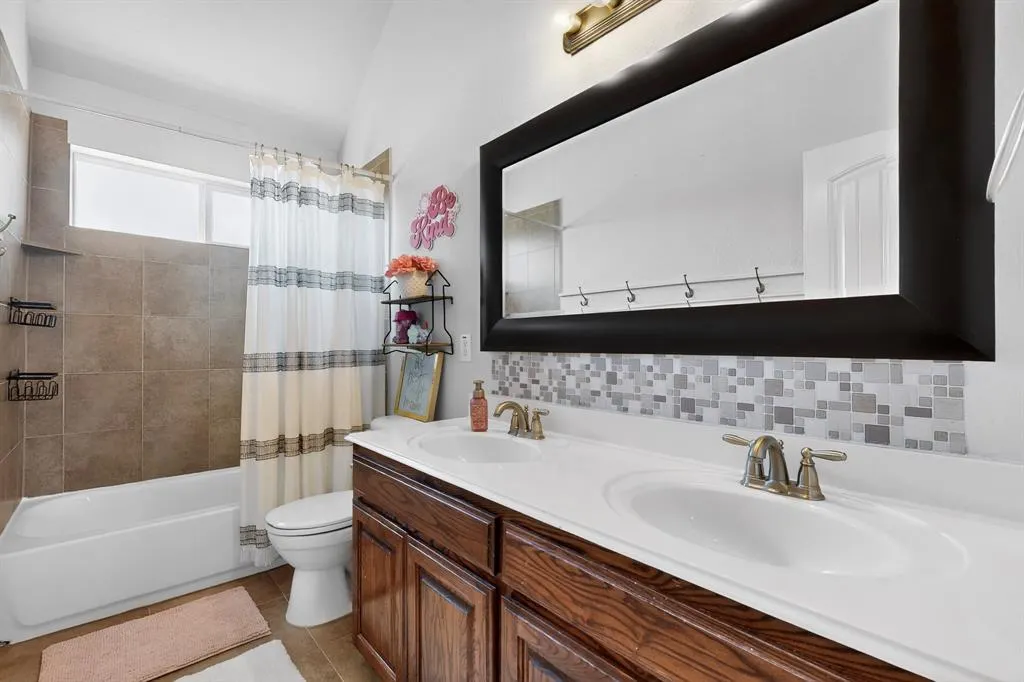 2298 Peaceful Pointe Drive