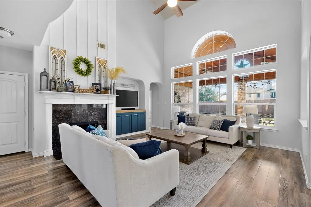 2298 Peaceful Pointe Drive