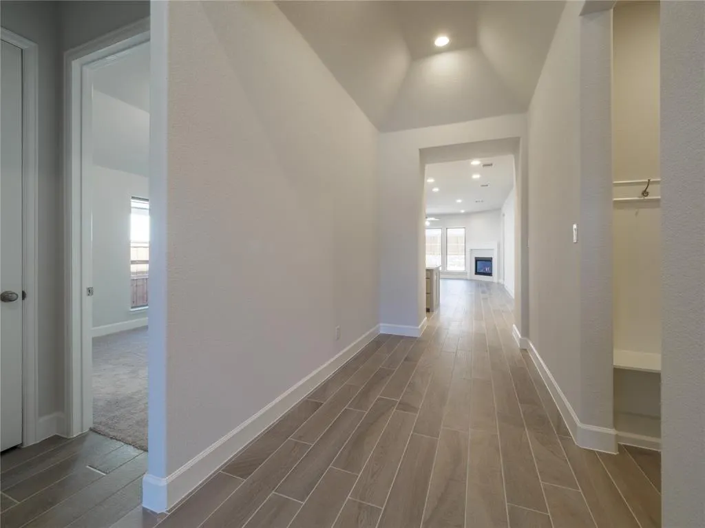3516 Sawtooth Lane
