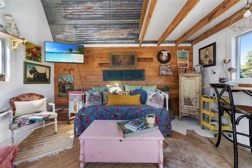 8235 County Road 506