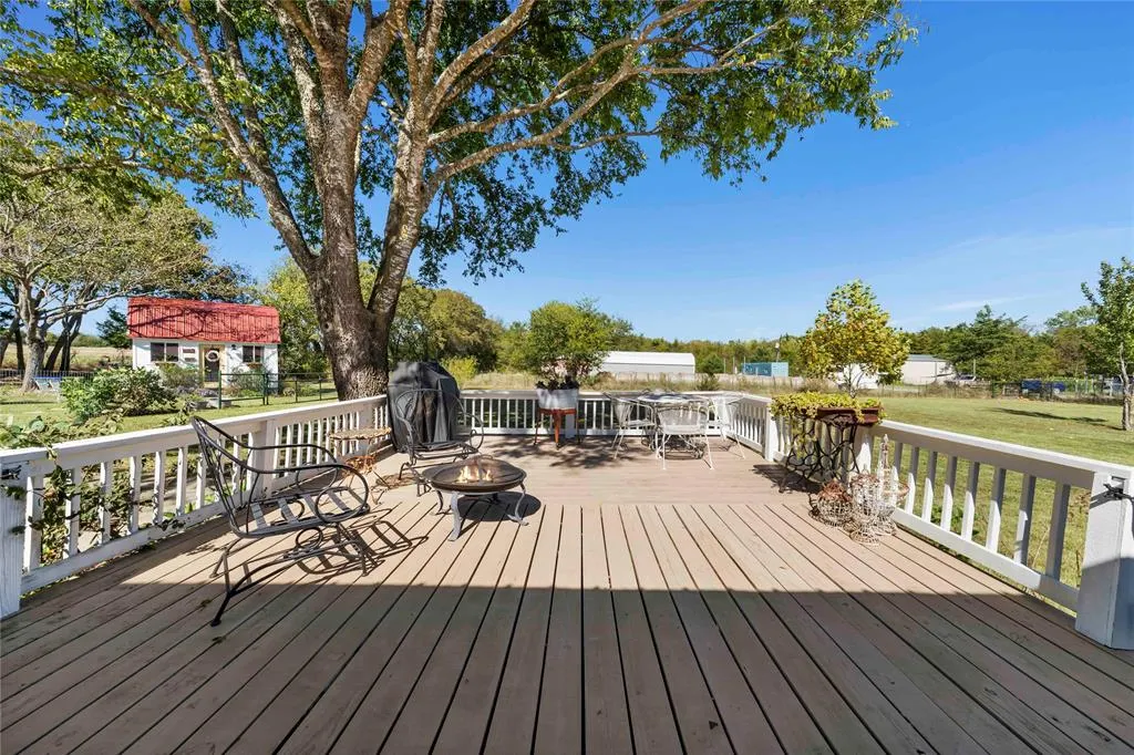 8235 County Road 506